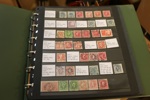 5 visirpärmar stämpelmaterial, först och främst tre album Dalarna (mest Avesta kommun) sorterat på typer. Blandade perioder 1860-1900-tal. Dessutom två album järnvägsstämplar, en del skyddsperfore...