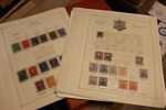 Fyndlåda sex album blandade länder inkl Afrika, Sverige, Haiti för att nämna något. Även vackra franska FDC med vinjetter m.m.