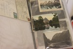 Norge. Liten samling i tre album, tonvikt på mitten på 1900-talet men både äldre och nyare finns också. Från dödsbo.