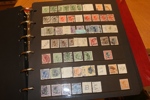 Omfattande samling 1851-2009 i två tjocka visiralbum, inkl mindre avsnitt Slesvig, DVI och Grönland.
