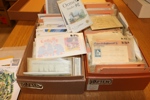 Häften. Två kartotekslådor ca 1960-2000. Nom 15000 kr efter 1980 inkl en del "brev".