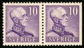 F273CB med streck i rockkanten. Postfriskt par. F 1800 kr