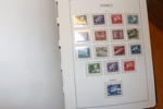 Samling x/xx mest ostämplat i fint Leuchtturmalbum med fickor 1855-1969.
