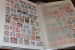 3 välfyllda insticksalbum med rundstämplade frimärken, par och block, tidsperiod ca 1940-80-tal. Massor med vackra stämplar!