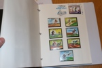 Disney. Två album med xx märken och några block. Ca 30 sidor resp 10 sidor.