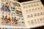 Fyndlåda Norden inkl Sverige. Mängder med material äldre-modernt i ett 20-tal album. Lågt utrop. 26 kg