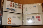 Välfyllt album med FDC 1969-74, i stort sett samtliga med vinjett!