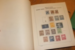 Ryssland/Sovjet. Bra grundsamling 1860-tal fram till ca 1960, mest stämplat men även en del ostämplat. Samlat i ett tjockt förtrycksalbum Schaubek. 