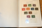 Välfylld samling 4 sk-1980-tal i två Lechtturmalbum med fickor. 