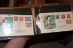 FDC. Stort parti mest 1950-60-tal men även lite äldre och nyare, i en flyttlåda.