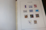 Flyttlåda Danmark med samling mest stämplat 1851-2009 (blad till 2013) i två fina Leuchtturmalbum med fickor. 