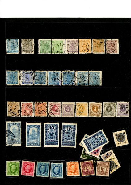 Parti blandat stpl/ost/pf på 10 visirblad. Bl.a. 4 och 6 sk (mindre def), bra landstorm, serier 1924 och bandmärken.