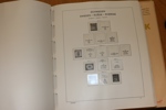 Schaubek förtrycksalbum med fickor 1855-1980. Utmärkt skick med simplare stämplat/postfriskt innehåll. Ett gediget album att fortsätta med, högt nypris!