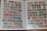 Album stämplat Ringtyp och framåt med många vackra stämplar, 4-block och andra enheter. Blandade tidsperioder med mycket fint att gå igenom. På slutet några sidor bältespännarmaterial. 