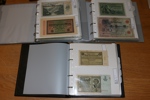 TYSKLAND. Samling sedlar ca 1904-1945 i tre album. Prydligt beskrivna med nummer enl Pick. 