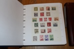 JAPAN. Samling stämplat 1870-tal fram till 2013 i två riktigt tjocka album.