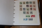 JAPAN. Samling stämplat 1870-tal fram till 2013 i två riktigt tjocka album.