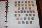 Välfylld samling inklusive Grönland 1851-2010 i album med hemgjord montering.