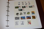 Välfylld samling inklusive Grönland 1851-2010 i album med hemgjord montering.