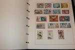 AFRIKA + ASIEN. Parti med samlingar i ett tiotal album, bland annat Sydafrika i två album, lite kolonimaterial, Mellanöstern, lite hyfsat Kina m.m. 