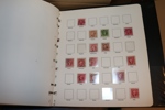OSCAR II. Ortstämpelsamling på Filateli-Stens blad i två album. Grovräknat runt 1150 olika inkl många vackra. Stämpelkvaliteten är varierande men oftast någorlunda rättvända. Se exempelbilder!