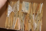 Parti dubbletter ringtyp-1980-tal i en stor mängd pergamynkuvert i tre lådor. Troligen fyndchanser för den som har tid... ej närmare undersökt av mig. Se bilder.