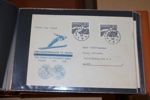 Parti FDC 1935- ca 1980 med både en del äldre som Riksdagen och Postverket, en del bruksmärken, samt från 1960 och framåt en stor mängd med vinjetter. 