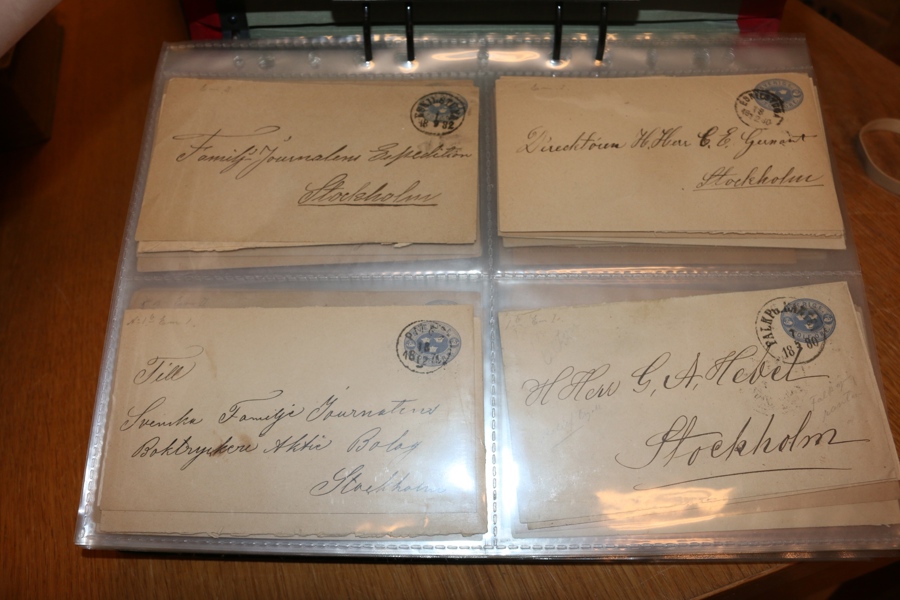 HELSAKER. Samling i pärm begagnat och obeg. Från 1870-tal och framåt. Ej närmare genomgånget av mig, men det är ca 200 objekt totalt.