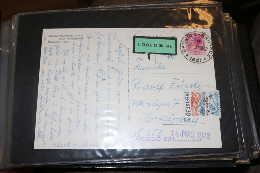 LÖSEN. Litet album med ca 50 brev och kort med lösen, tycks vara i perioden 1930-70-talen. Se bildexempel.