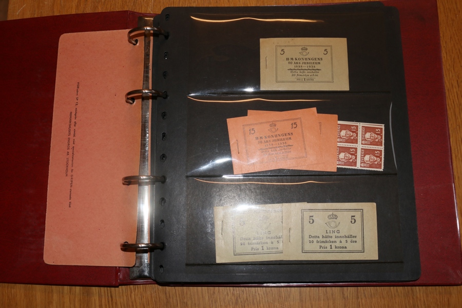 Häftessamling 1938-1970. Innehåller åtta handgjorda häften inkl H37 CB, samt flera andra bättre 1940-tal. Glesare del 50-60-talet. Facit ca 25000 kr