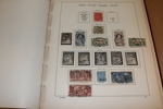 POLEN. Samling i totalt 11 album med antingen stämplat eller x/xx. Innehåller flera bättre märken som t.ex. BIE-blocket och mycket postfriskt 60-70-tal inkl block/kleinbogen. Se bildexempel!