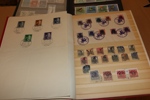 POLEN. Samling i totalt 11 album med antingen stämplat eller x/xx. Innehåller flera bättre märken som t.ex. BIE-blocket och mycket postfriskt 60-70-tal inkl block/kleinbogen. Se bildexempel!