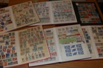 BULGARIEN. Parti/samling i åtta insticksalbum med mindre del stämplat äldre, mestadels xx 1940-70-tal med mycket material.