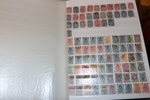 RYSSLAND/SOVJET. Parti i elva insticksalbum mest 1900-tal med mycket stämplat från Sovjettiden, samt även xx 1990-tal. Bland annat komplett postfriskt 1992-2001 på lösa LT-blad. Mycket material.