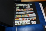 Parti med sex album: enklare Sverigesamling stämplat i två tjocka visiralbum, ett album Norden, ett album med samling tyska riket, samt två album blandat.