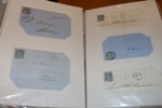 VÄRLDEN/BREV. Spännande album äldre brev och kort från mest europeiska länder. En del Schweiz/Frankrike 1860-70-tal, senare mer spridning på länder.