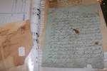 Pärm med äldre brev, många kungörelser 1870-tal dock i mycket blandad kvalitet med många delvis missfärgade. Mest frankerat med tjänstefrimärken inkl många tandning 14. Även en del 1910-40-tal.