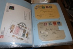 Stort parti brev och kort i flyttlåda. Ett tiotal album med brev, brevkort, en del vykort m.m. Mest svenskt men även utländskt. Både äldre och nyare material, men tonvikt på äldre. Från dödsbo.