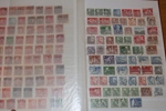 JÄRNVÄG. Insticksalbum med ca 900 frimärken Oscar II-60-tal med järnvägsstämplar. Ogenomgånget enl inlämnaren.