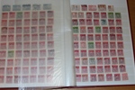 JÄRNVÄG. Insticksalbum med ca 900 frimärken Oscar II-60-tal med järnvägsstämplar. Ogenomgånget enl inlämnaren.