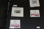 Flyttlåda med ca 15 album. Bl.a. USA, Tyskland, Norden. Mest intressant kanske ett par visiralbum handlarlager prismärkta serier från Rumänien, UAR, Yemen m.m. Även en bunt äldre ryska helark.