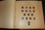 Välfylld samling 1856-1974 i tre Estett-album. Mest stämplat fram till 30-talet med ostämplade inslag, därefter x/xx.