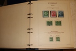 Välfylld samling 1856-1974 i tre Estett-album. Mest stämplat fram till 30-talet med ostämplade inslag, därefter x/xx.