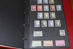 Samling ca 1900-60-tal i album med hemgjord, ngt rörig montering.