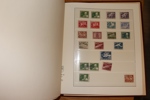 Specialsamling 1928-1936 i tre album med både lösa stämplade och ost (mest postfriska) märken samt BREV. 
