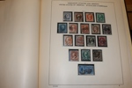 USA. Välfylld samling fram klassiskt fram till 1980 i två Schaubekalbum. Innehåller flera bättre märken men som vanligt i något blandad kvalitet. Bl.a. har $3 Columbus flera anmärkningar.