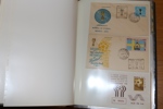BRASILIEN. Samling helsaker och en del vykort/försändelser i fyra välfyllda album.