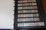 Visiralbum blandat svenskt material både ostämplat/postfriskt och stämplat. Innehåller mycket användbart inkl bättre, men blandad kvalitet. Försiktigt utrop!