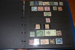 Visiralbum blandat svenskt material både ostämplat/postfriskt och stämplat. Innehåller mycket användbart inkl bättre, men blandad kvalitet. Försiktigt utrop!