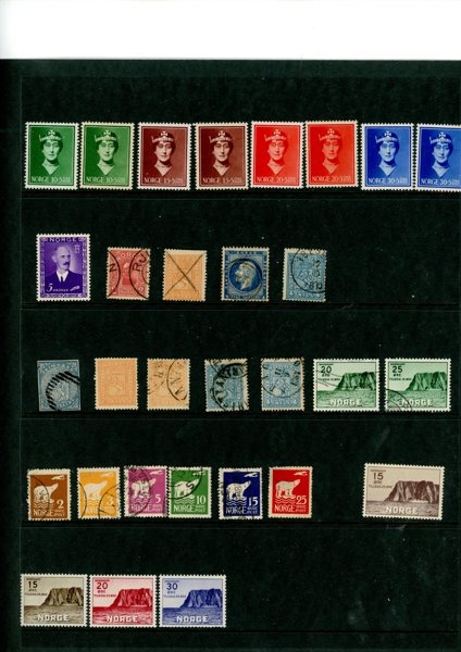 Litet parti Norge på tre visirblad. Bland annat några skillingar i blandad kvalitet inkl F1 (tätt klippt och tunn fläck), serie Isbjörn och flyg, xx 5 kr Håkon m.m. Högt katalogvärde.